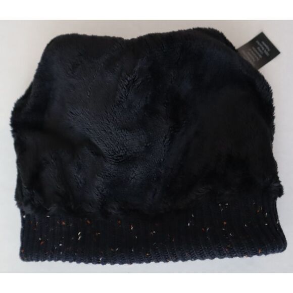 Moosejaw 8460447-W003A Women's One Size Black Winterfetti Pom Cuff Knit Beanie - Picture 6 of 8